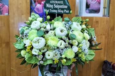 Cần đặt hoa tặng khai trương ở Quận 1 đến ngay Hoa Tươi Hương Việt