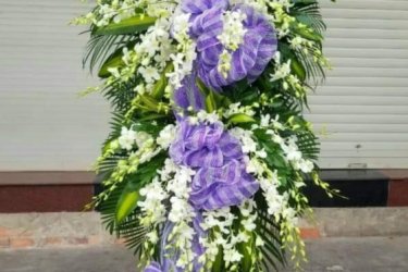 Đâu là địa chỉ shop bán hoa tang lễ ở quận Tân Bình giá tốt?