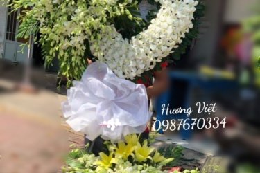 Top địa chỉ shop bán hoa tang lễ ở quận Tân Phú uy tín nhất